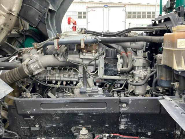 いすゞ ギガ QPG-CXZ77BT(6x4)の写真17