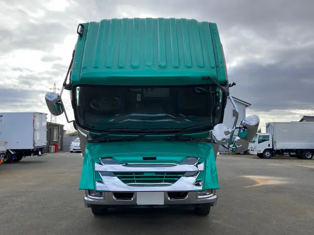 いすゞ ギガ QPG-CXZ77BT(6x4)の写真23