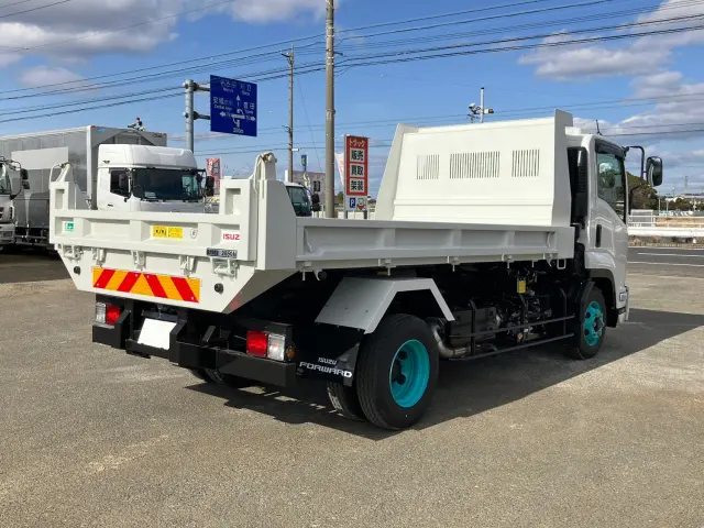 いすゞ フォワード 2PG-FRR90S3(2WD)の写真3