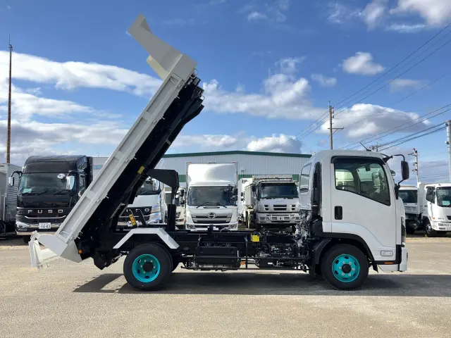 いすゞ フォワード 2PG-FRR90S3(2WD)の写真8