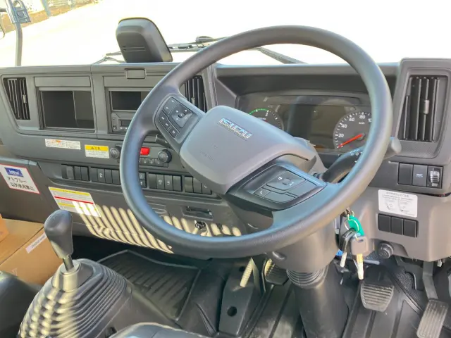 いすゞ フォワード 2PG-FRR90S3(2WD)の写真21