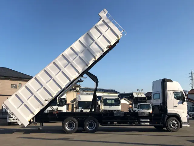 日野 プロフィア 2DG-FS1AHE(6x4)の写真6