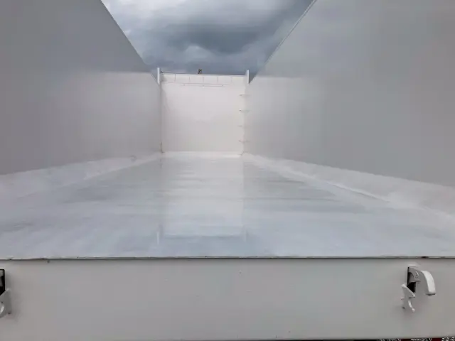 日野 プロフィア 2DG-FS1AHE(6x4)の写真11