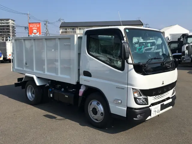 三菱 キャンター 2RG-FBA60(2WD)の写真2