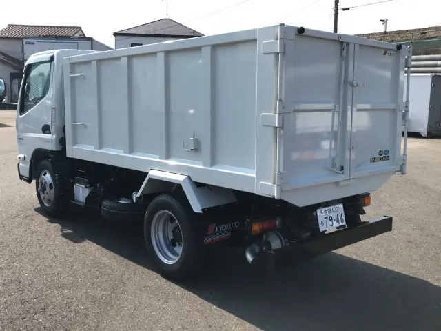 三菱 キャンター 2RG-FBA60(2WD)の写真4