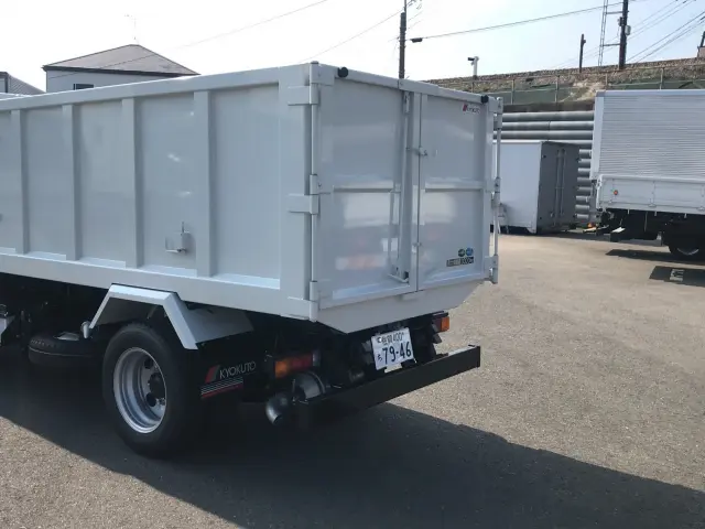 三菱 キャンター 2RG-FBA60(2WD)の写真14