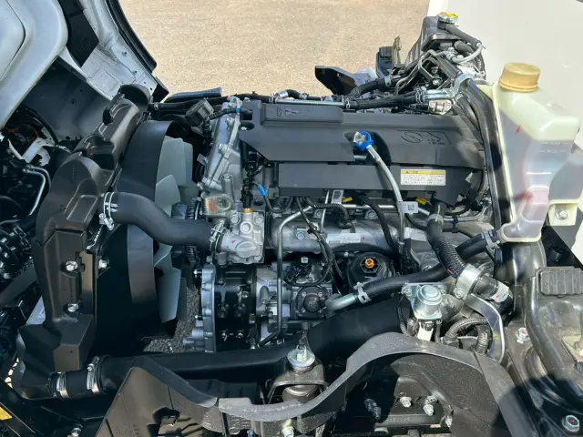 三菱 キャンター 2RG-FBA60(2WD)の写真17