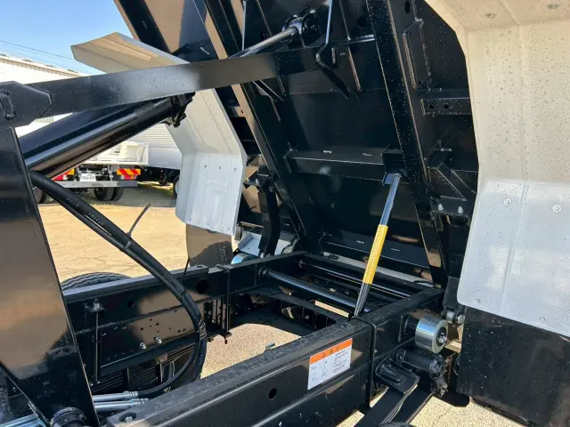 三菱 ファイター 2KG-FK72F(2WD)の写真12