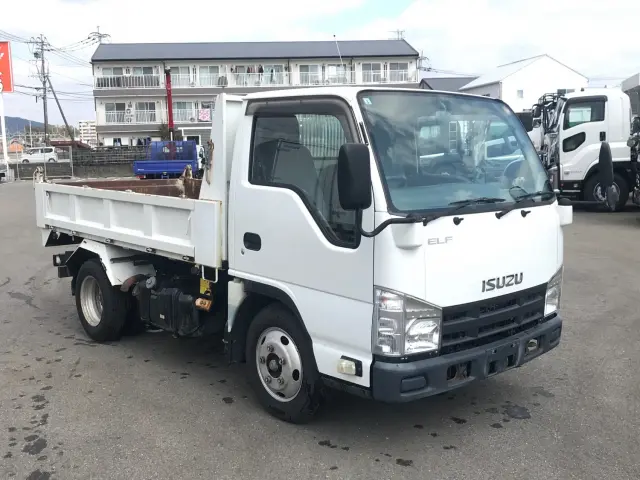 いすゞ エルフ TKG-NKR85AN(2WD)の写真2