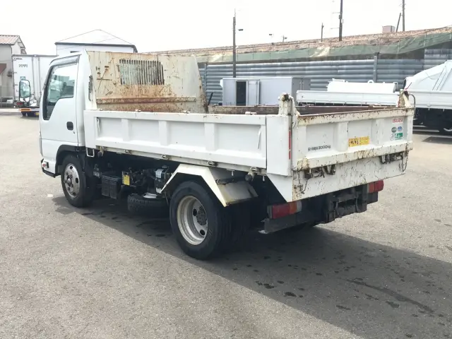 いすゞ エルフ TKG-NKR85AN(2WD)の写真4