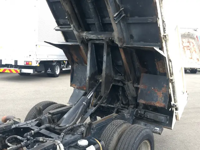 いすゞ エルフ TKG-NKR85AN(2WD)の写真13