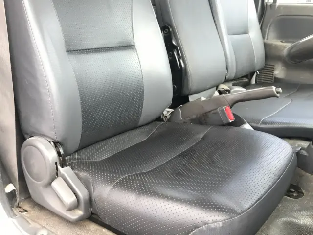 いすゞ エルフ TKG-NKR85AN(2WD)の写真19