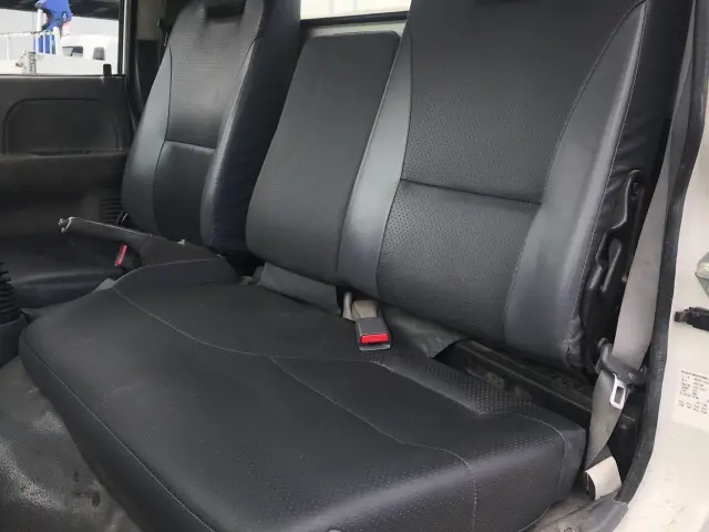 いすゞ エルフ TKG-NKR85AN(2WD)の写真20