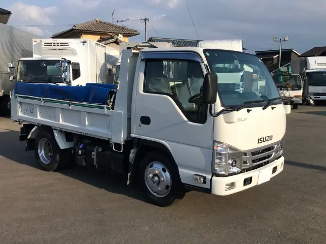 いすゞ エルフ 2RG-NKR88AD(2WD)の写真2