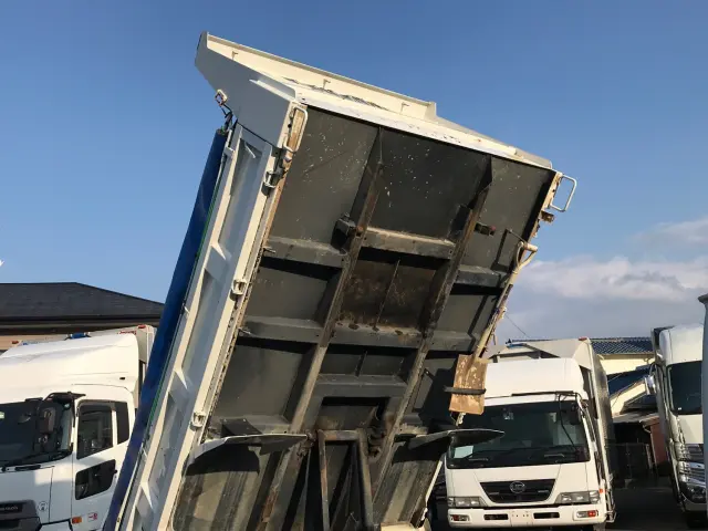 いすゞ エルフ 2RG-NKR88AD(2WD)の写真12