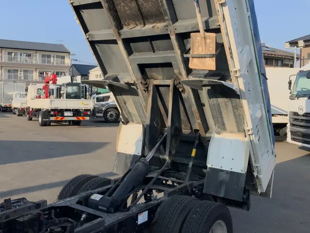 いすゞ エルフ 2RG-NKR88AD(2WD)の写真13