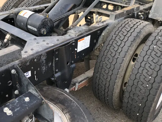 いすゞ エルフ 2RG-NKR88AD(2WD)の写真14