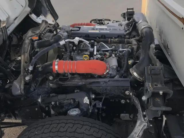 いすゞ エルフ 2RG-NKR88AD(2WD)の写真17