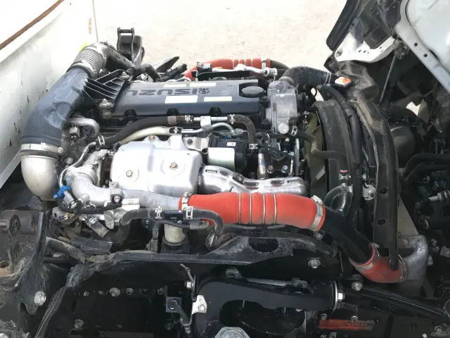 いすゞ エルフ 2RG-NKR88AD(2WD)の写真18