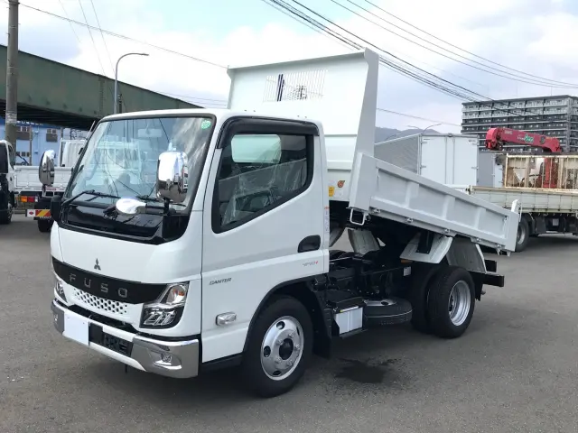 三菱 キャンター 2RG-FBA60(2WD)の写真1