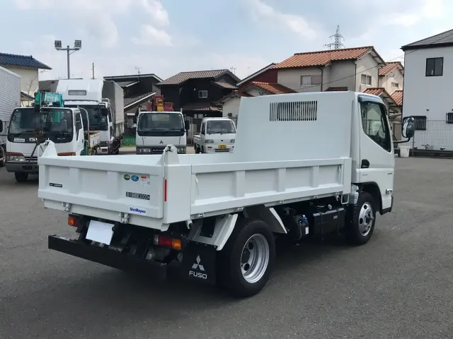三菱 キャンター 2RG-FBA60(2WD)の写真3