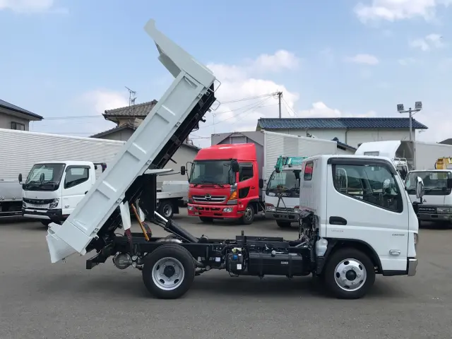 三菱 キャンター 2RG-FBA60(2WD)の写真6