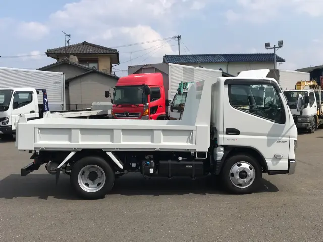 三菱 キャンター 2RG-FBA60(2WD)の写真8