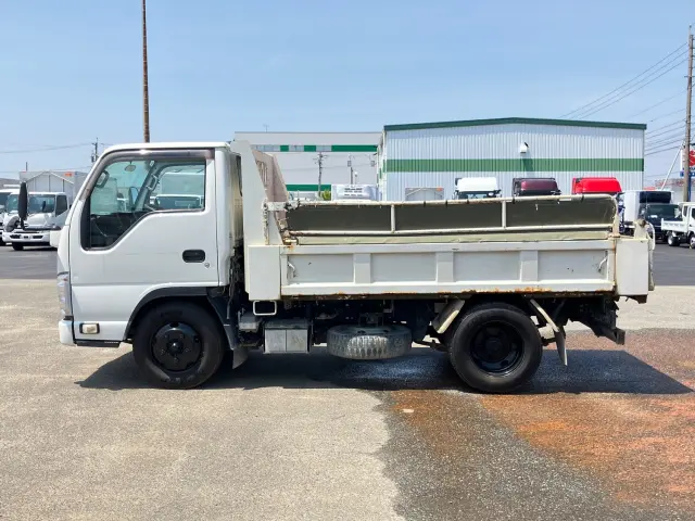 いすゞ エルフ TPG-NKR85AD(2WD)の写真7