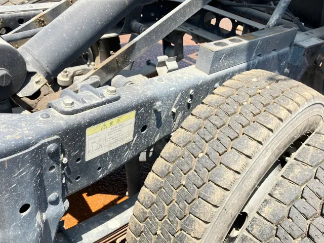 いすゞ エルフ TPG-NKR85AD(2WD)の写真14