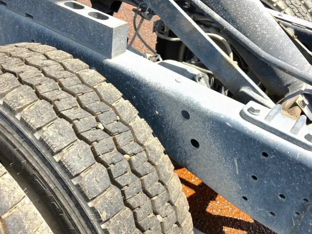 いすゞ エルフ TPG-NKR85AD(2WD)の写真15