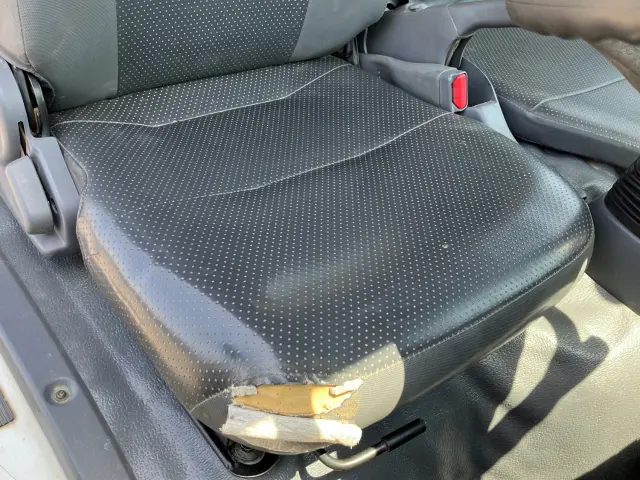 いすゞ エルフ TPG-NKR85AD(2WD)の写真19