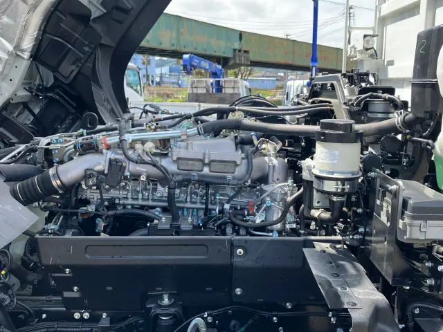 いすゞ ギガ 2RG-CXZ77DT(6x4)の写真17