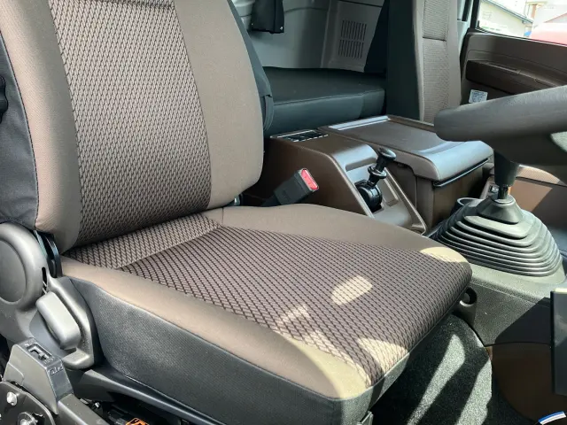 いすゞ ギガ 2RG-CXZ77DT(6x4)の写真19