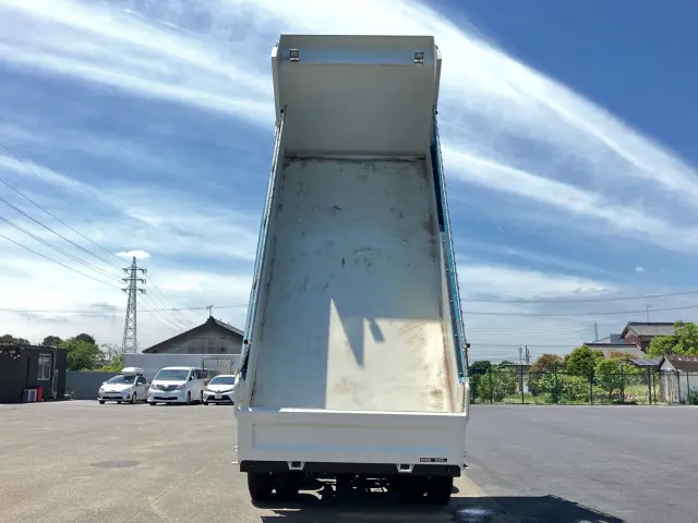 いすゞ ギガ 2RG-CXZ77DT(6x4)の写真10