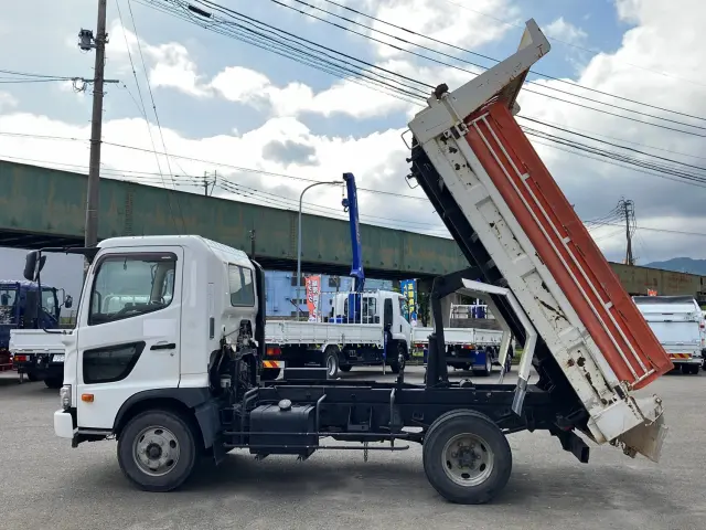 日野 レンジャー 2KG-FC2ABA(2WD)の写真5