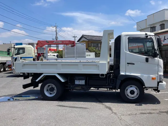 日野 レンジャー 2KG-FC2ABA(2WD)の写真8