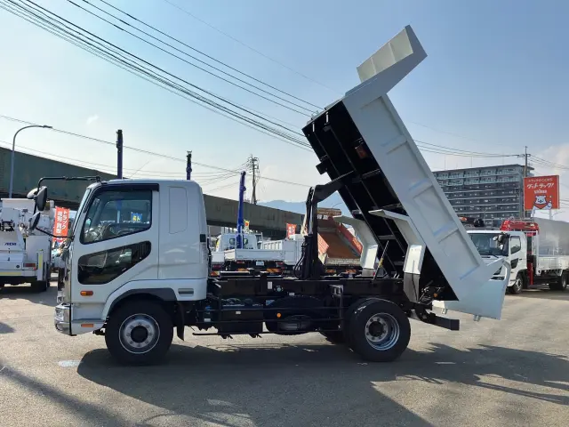 三菱 ファイター 2KG-FK62FZ(2WD)の写真5