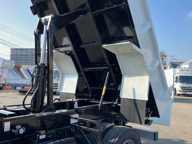 三菱 ファイター 2KG-FK62FZ(2WD)の写真13