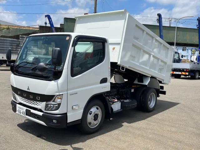 三菱 キャンター 2RG-FBA60(2WD)の写真1