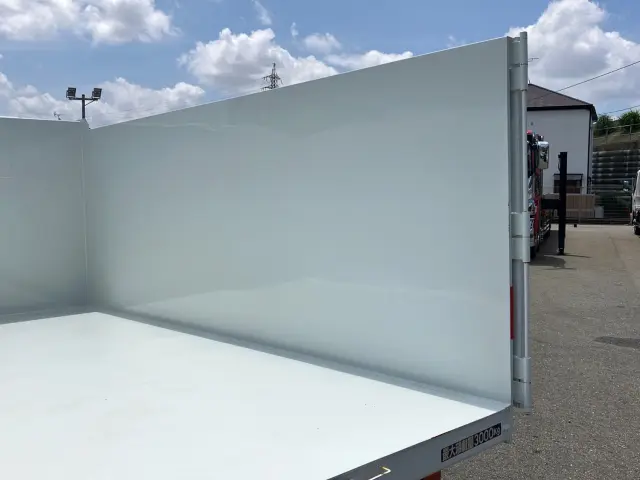 三菱 キャンター 2RG-FBA60(2WD)の写真13
