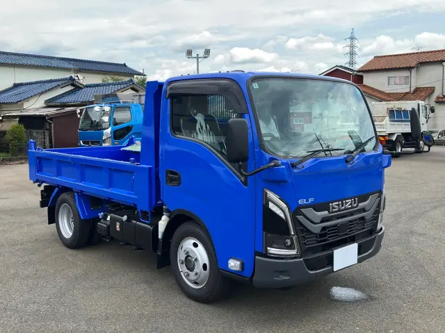 いすゞ エルフ 2RG-NKR88AT(2WD)の写真2