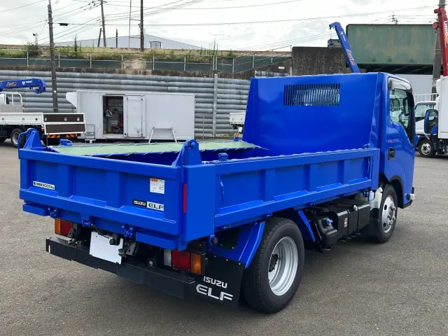 いすゞ エルフ 2RG-NKR88AT(2WD)の写真3