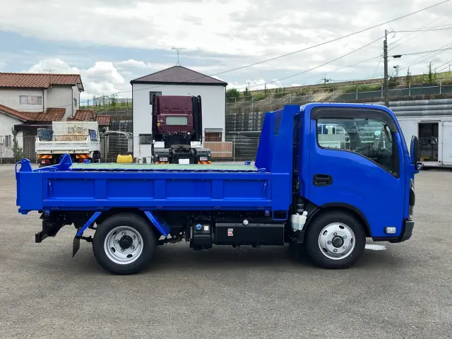 いすゞ エルフ 2RG-NKR88AT(2WD)の写真8