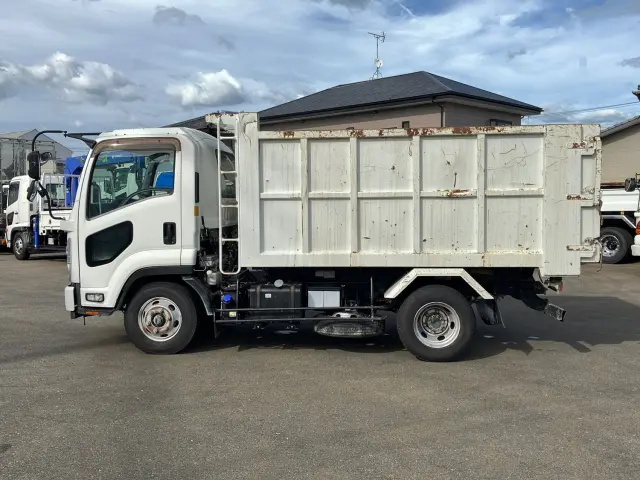 いすゞ フォワード 2RG-FRR90S1(2WD)の写真7