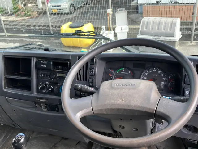 いすゞ フォワード 2RG-FRR90S1(2WD)の写真24