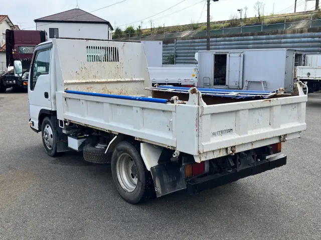 いすゞ エルフ TKG-NKR85AN(2WD)の写真4