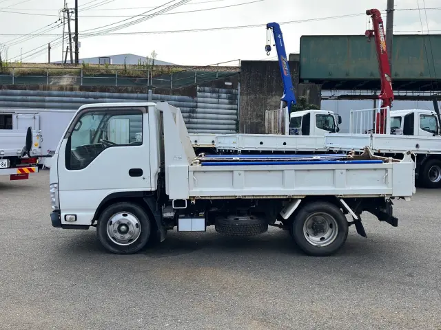 いすゞ エルフ TKG-NKR85AN(2WD)の写真7
