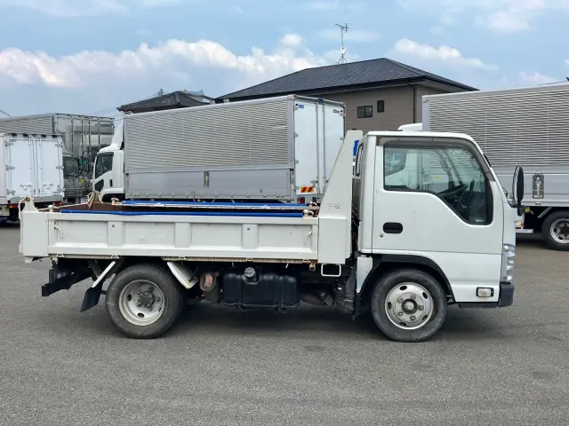 いすゞ エルフ TKG-NKR85AN(2WD)の写真8