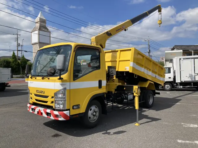 いすゞ エルフ TRG-NMR85AN(2WD)の写真1