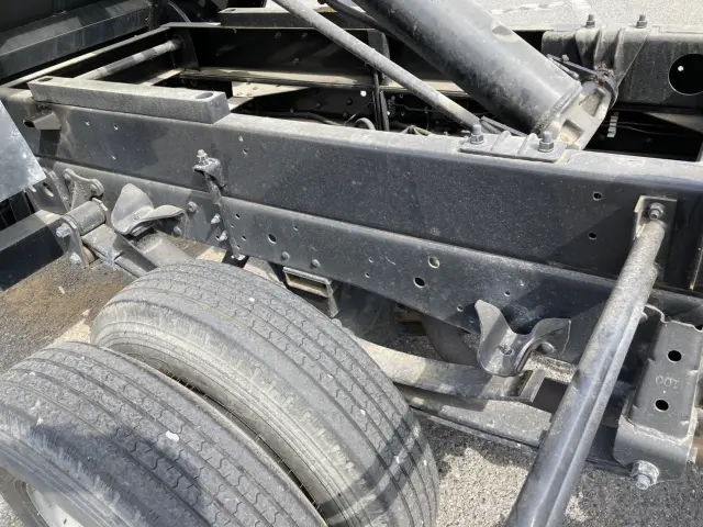 いすゞ エルフ TRG-NMR85AN(2WD)の写真17